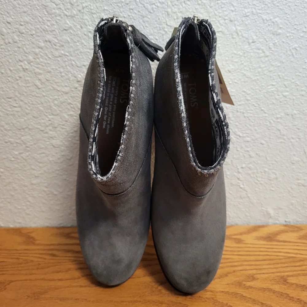 NWT Toms Gray Heeled Booties Size 8